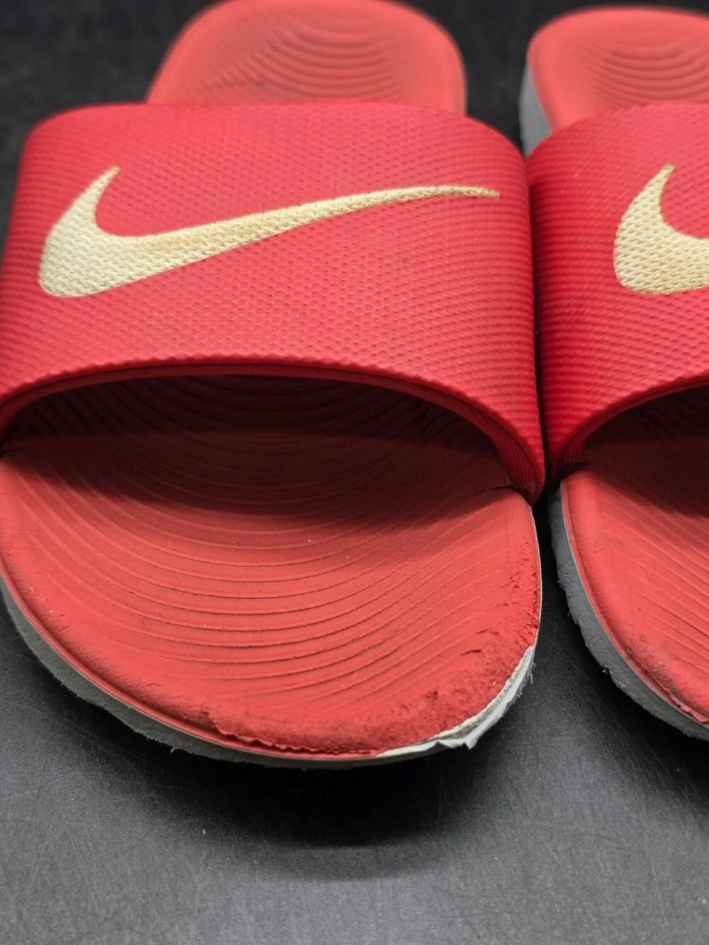Nike Sandals Shoes Youth Size 5Y Red Slide 819352-600 Casual Comfort Damage